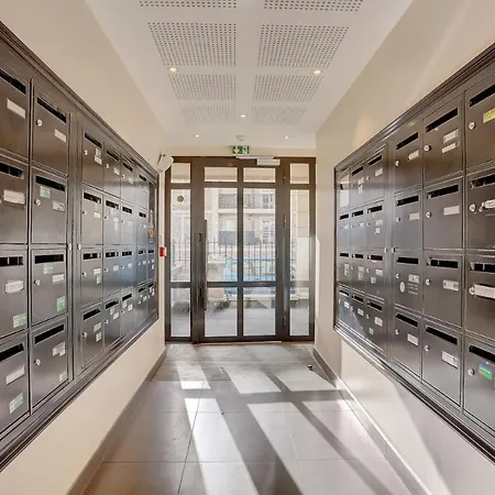 Le Curie - Cyr * Saint-Cyr-lʼÉcole