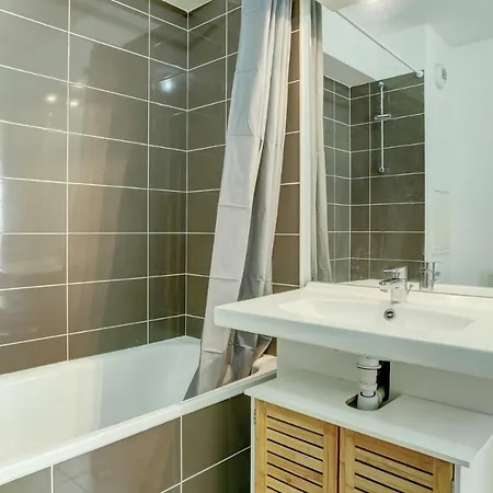 Le Curie - Cyr Saint-Cyr-lʼÉcole